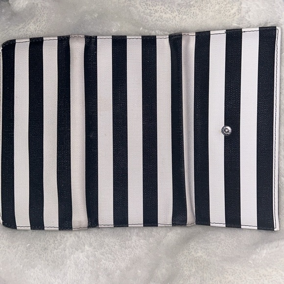 Kut From The Kloth Black White Striped Wallet - Picture 5 of 7